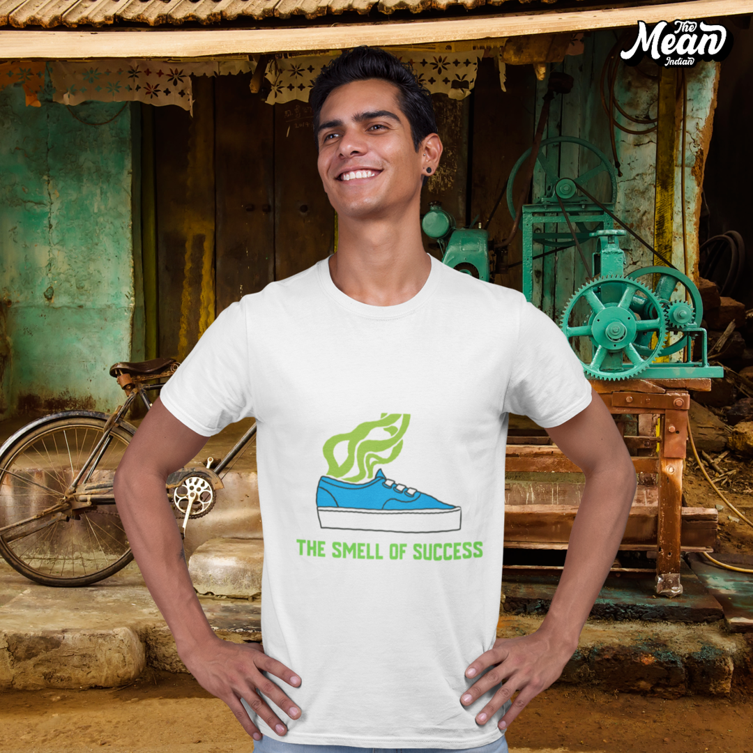 The Smell Of Success - Men's T-shirt The Mean Indian Store