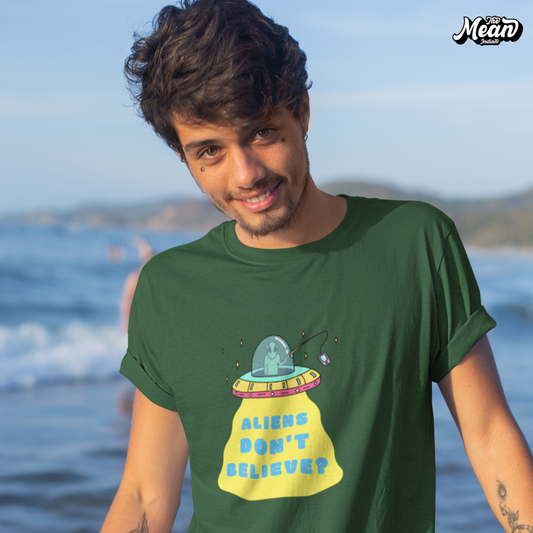 Aliens Don't Believe - Boring Men's T-shirt The Mean Indian Store