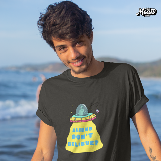 Aliens Don't Believe - Boring Men's T-shirt The Mean Indian Store