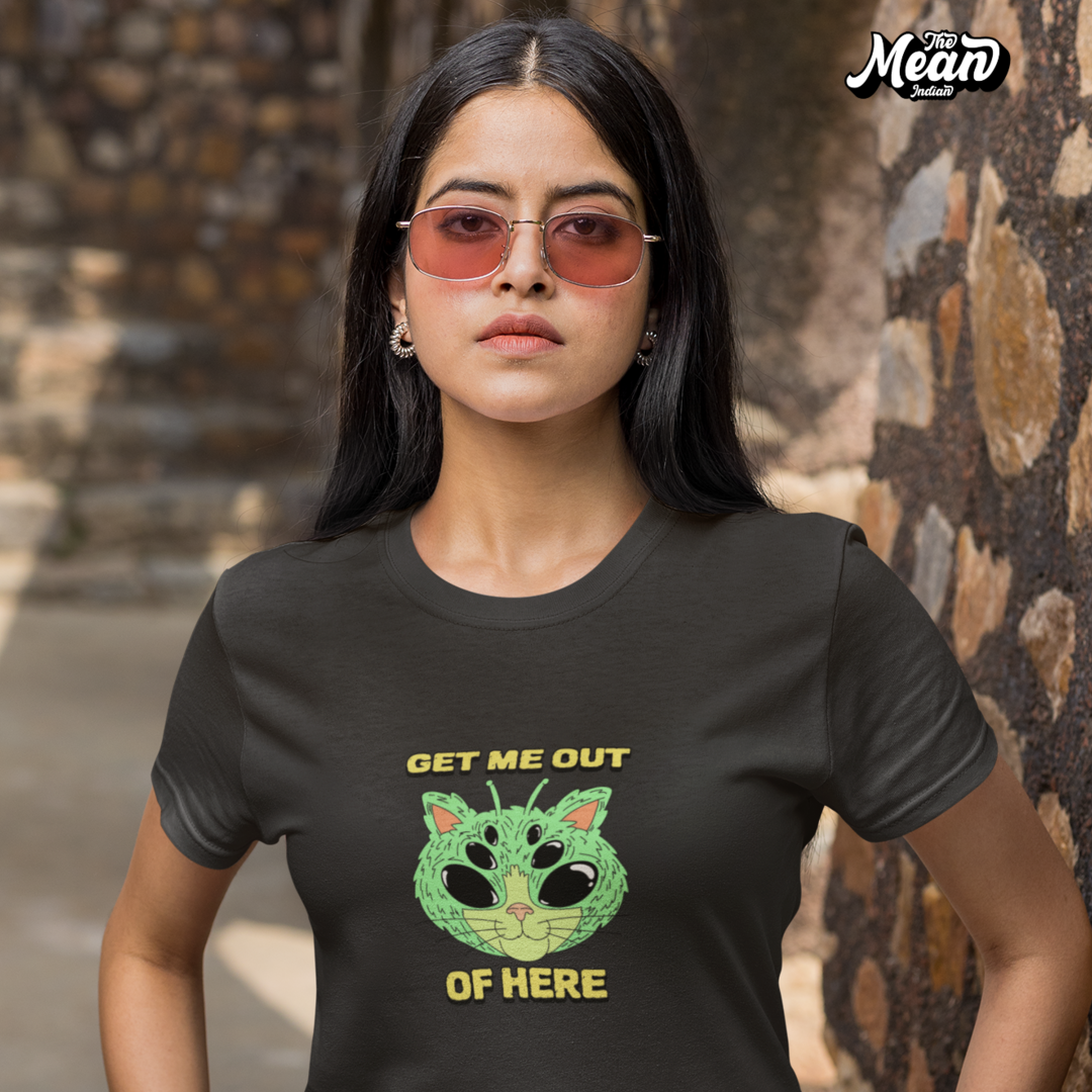 Get me out of here - Boring Women's T-shirt The Mean Indian Store
