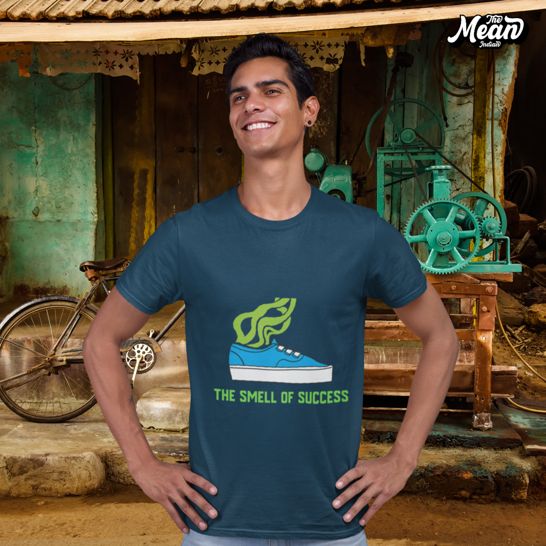 The Smell Of Success - Men's T-shirt The Mean Indian Store