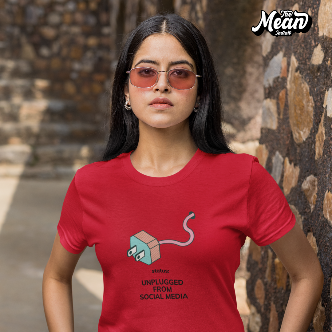 Unplugged from Social Media -  Boring Women's T-shirt The Mean Indian Store