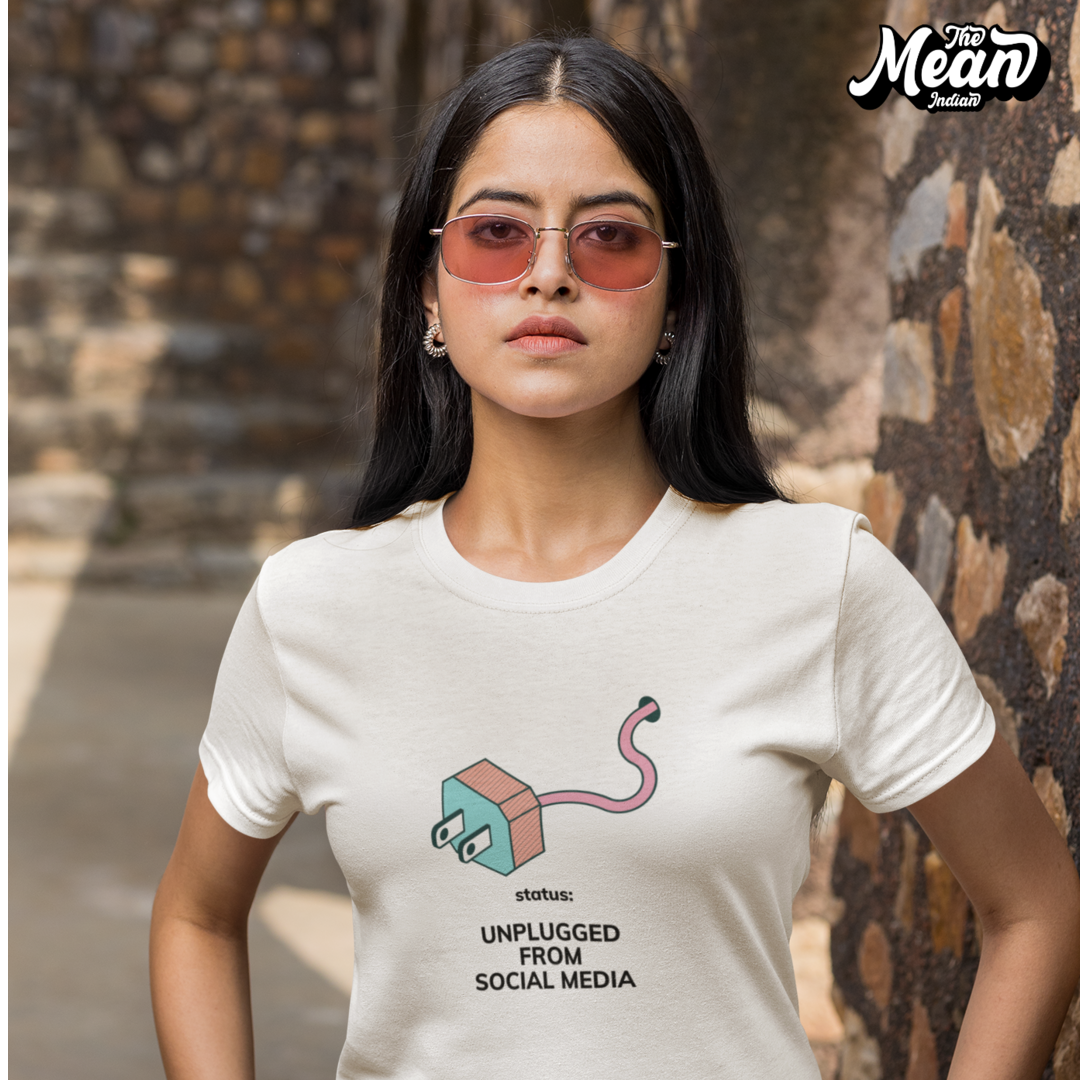 Unplugged from Social Media -  Boring Women's T-shirt The Mean Indian Store