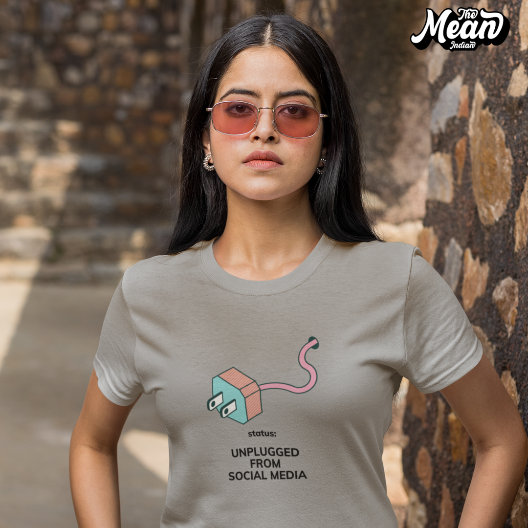 Unplugged from Social Media -  Boring Women's T-shirt The Mean Indian Store